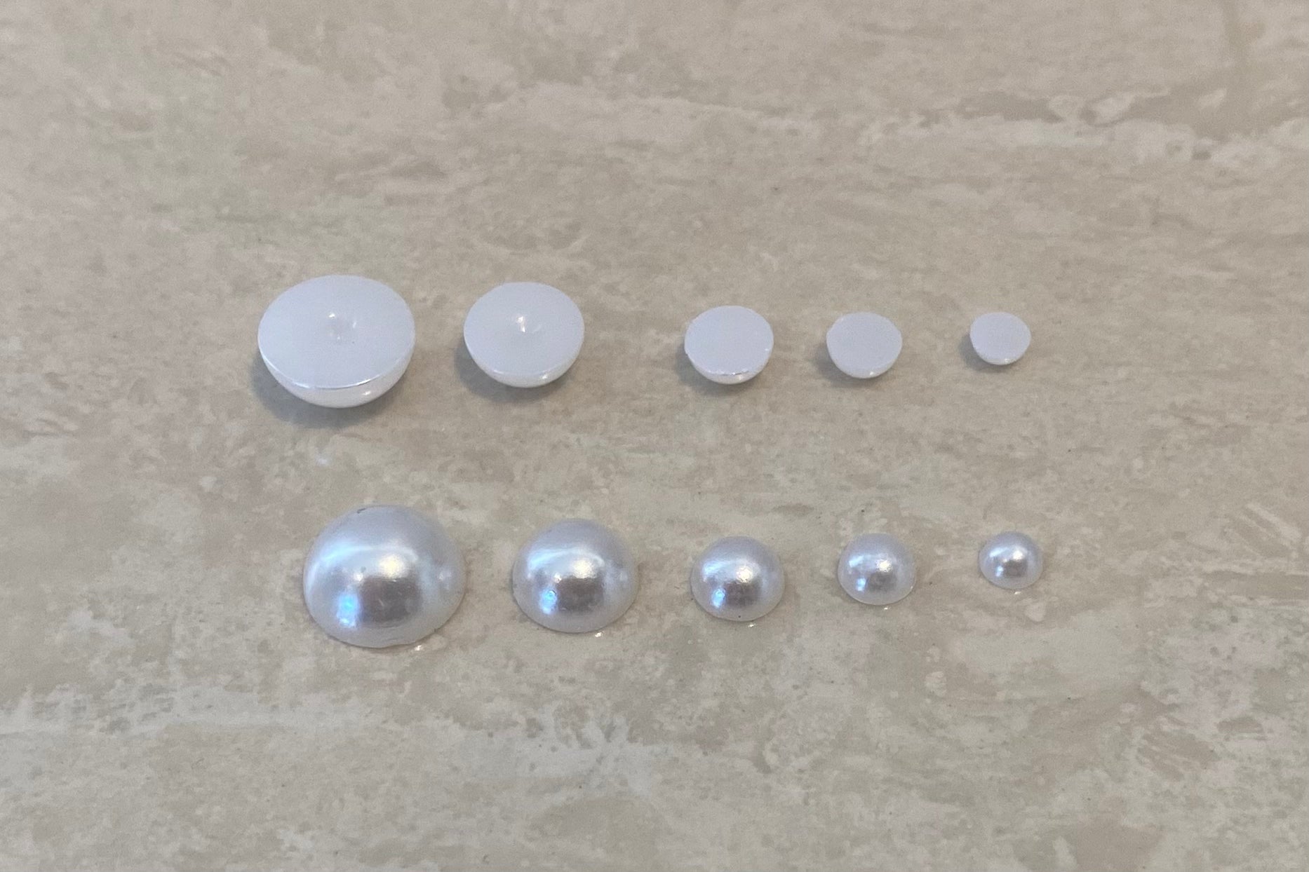 Flat pearls, 20 pkt - The Stitch Parlour - The Stitch Parlour