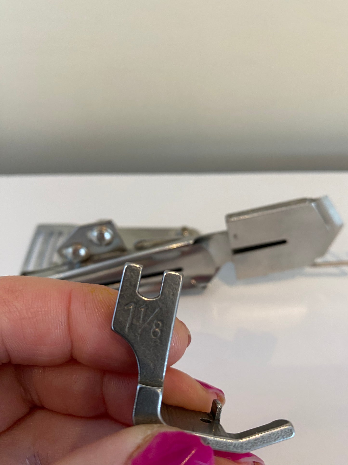 Right Angle Bias Folder 9mm for Lockstitch Machine