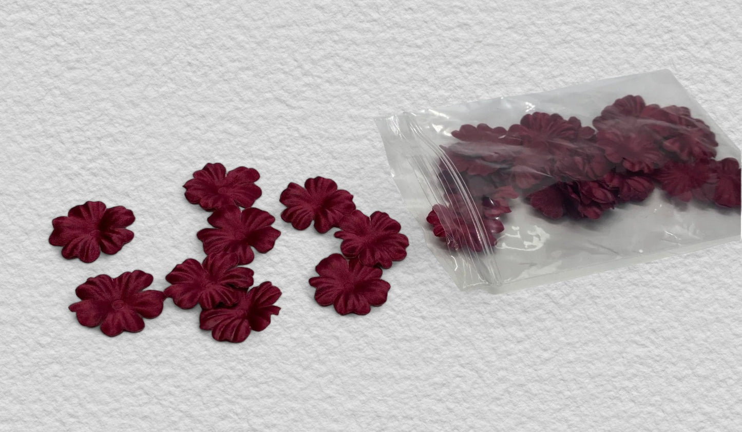 Burgundy Daisy Flower 2.5cm - pkt 10 - The Stitch Parlour - The Stitch Parlour