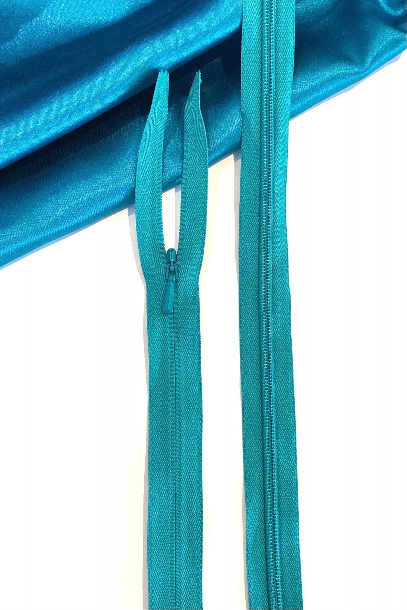Invisible Zips #4 - YKK - The Stitch Parlour