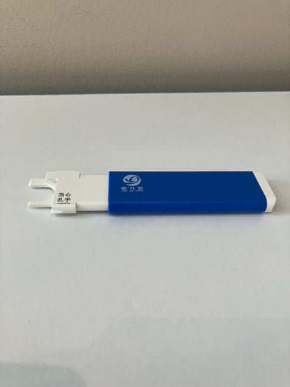 Needle Threader