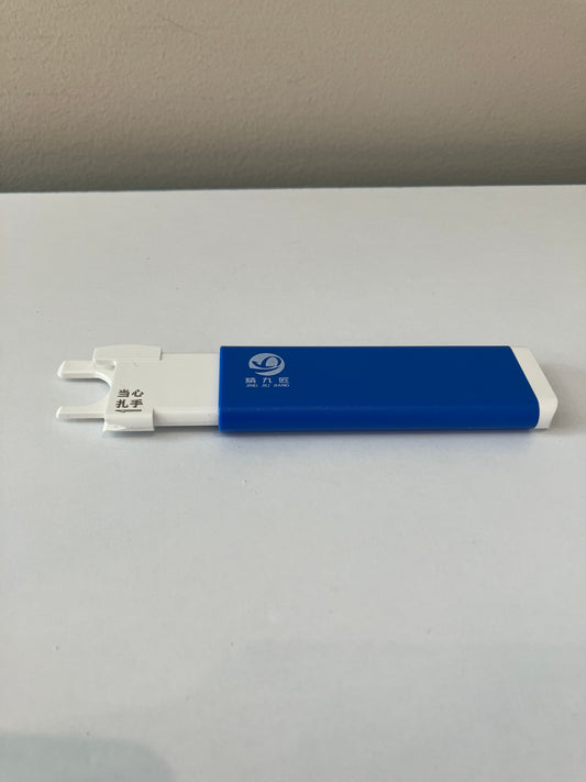 Needle Threader