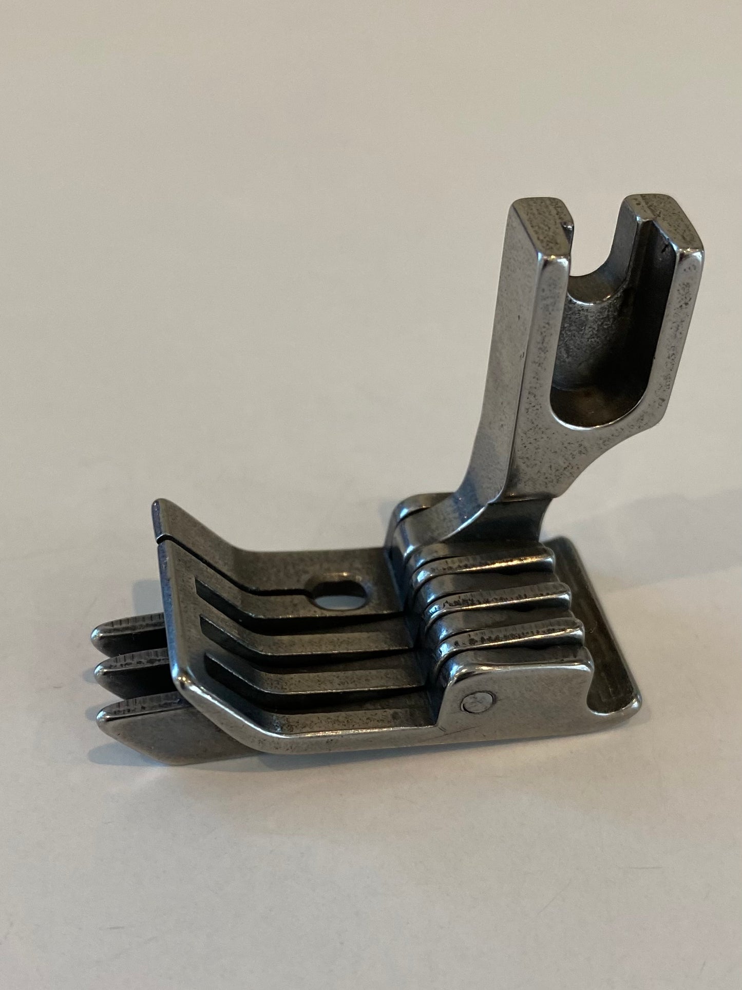 3 Knife Compensating Presser Foot
