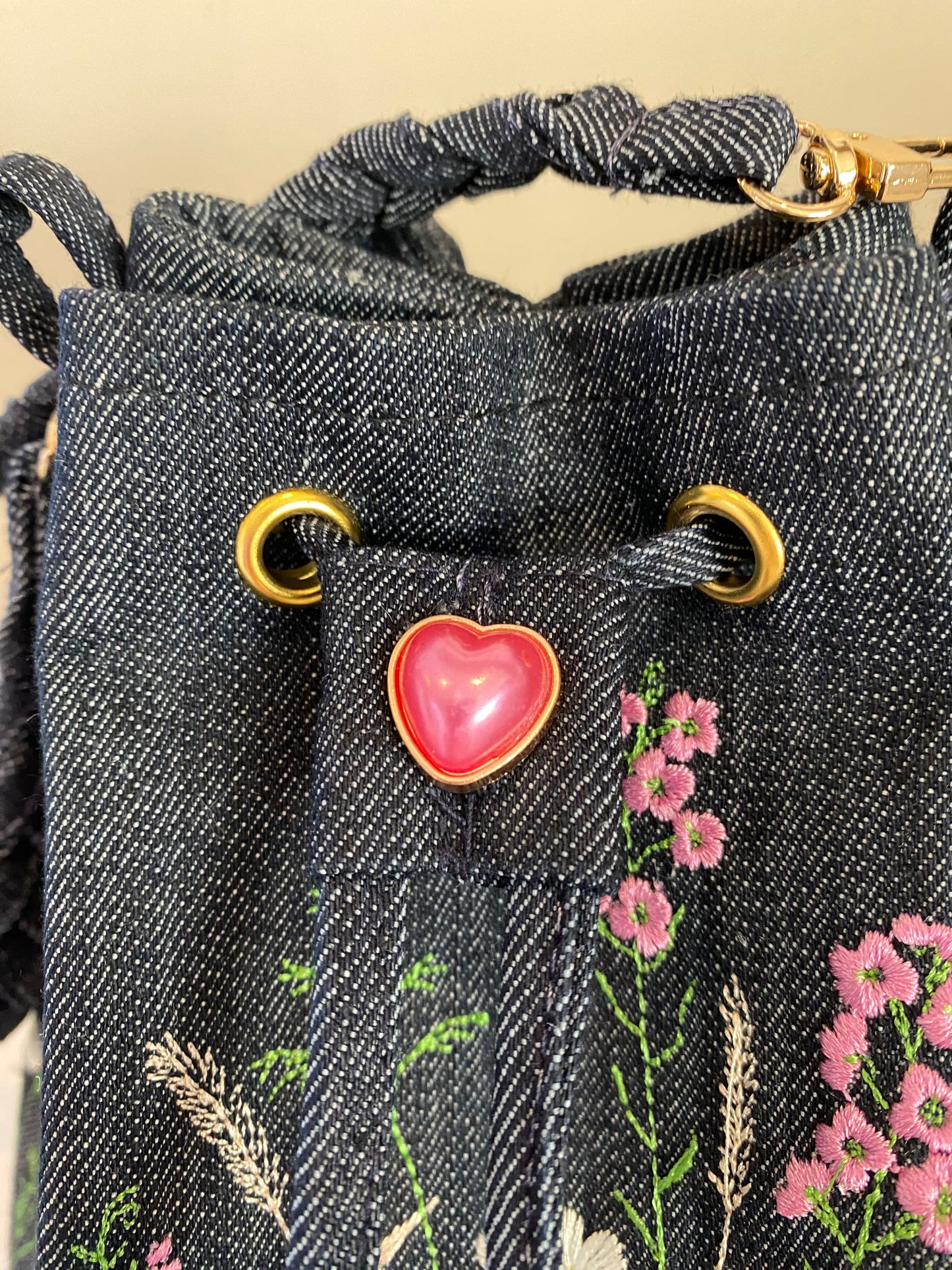 Heart Button with Screw