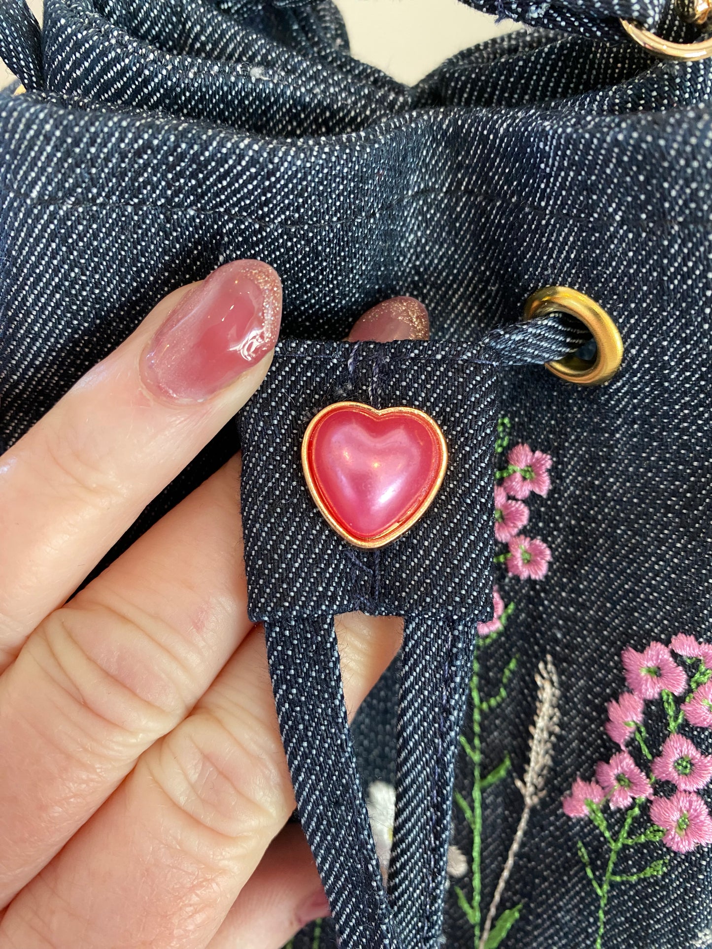 Heart Button with Screw