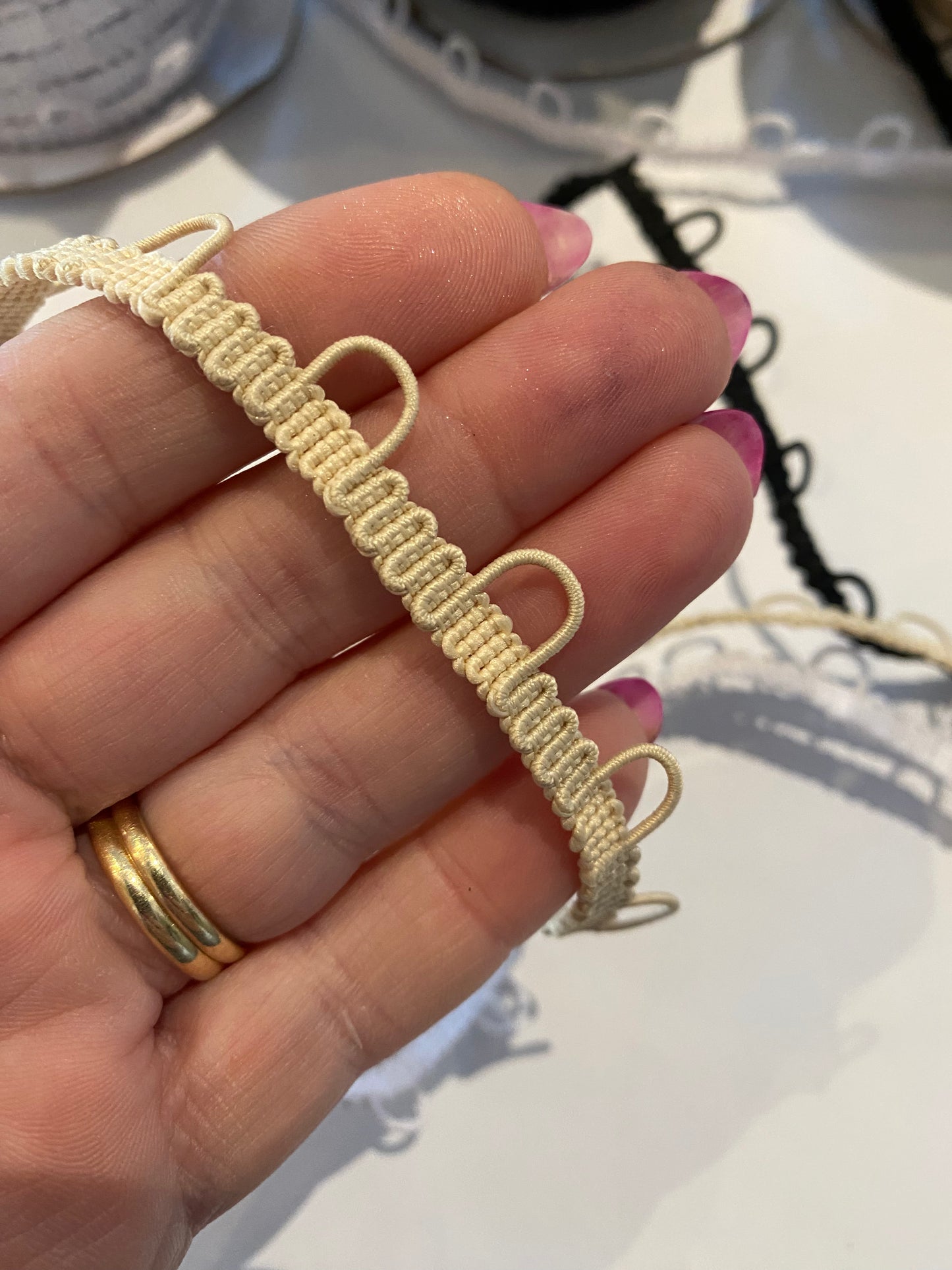 Elastic Button Loops 2 cm Spacing