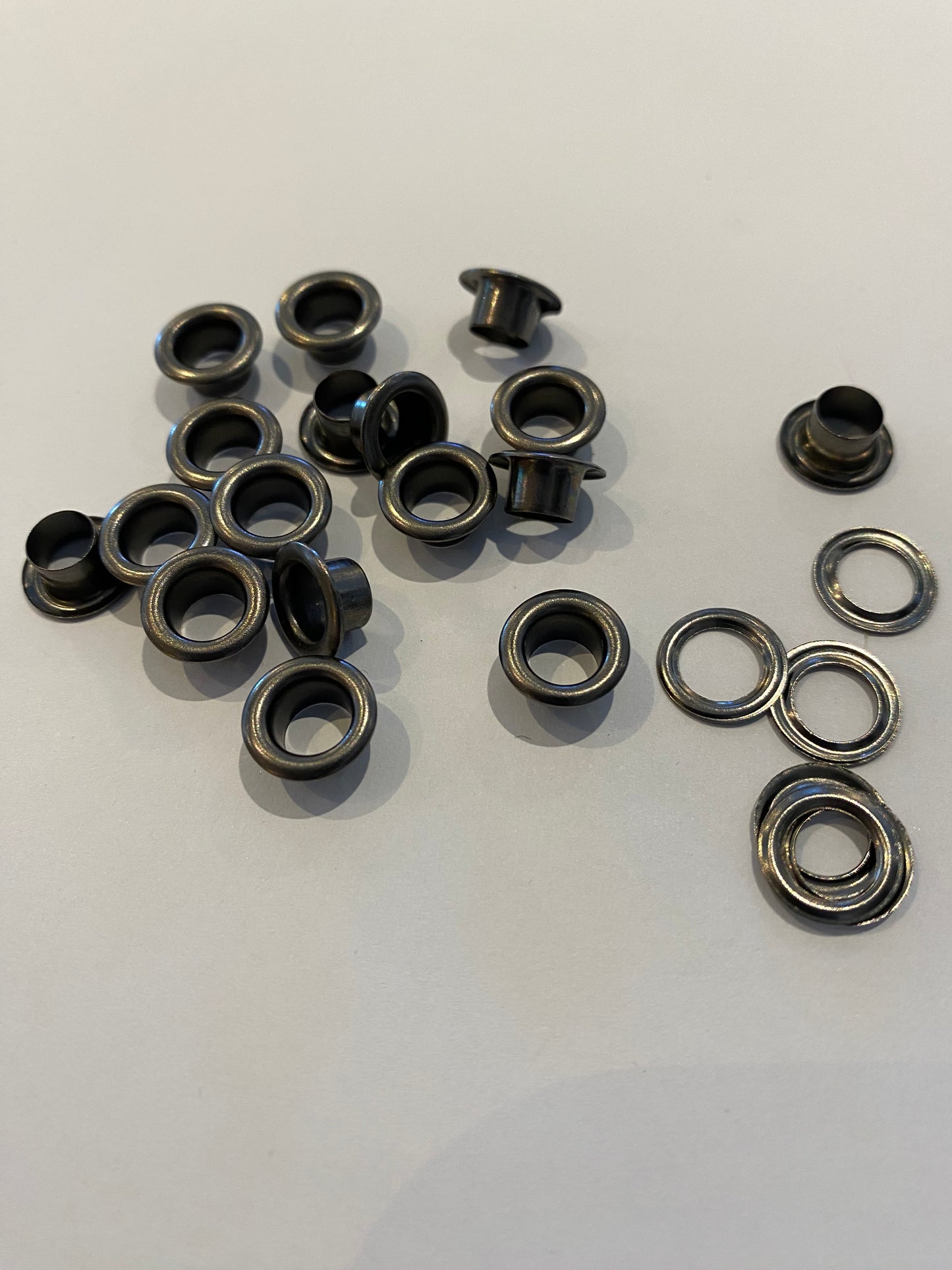 Coloured Eyelets with Washers 6,8mm