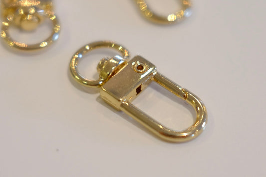 Carabina Clip - The Stitch Parlour - The Stitch Parlour