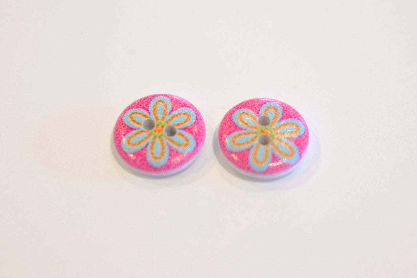 Novelty Buttons 15mm - The Stitch Parlour - The Stitch Parlour