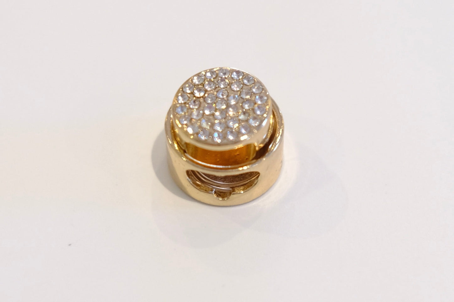 Spring Clasp - The Stitch Parlour - The Stitch Parlour